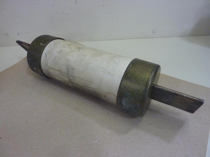 Used SHAWMUT 600 Amp Fuse TRS600 #47328