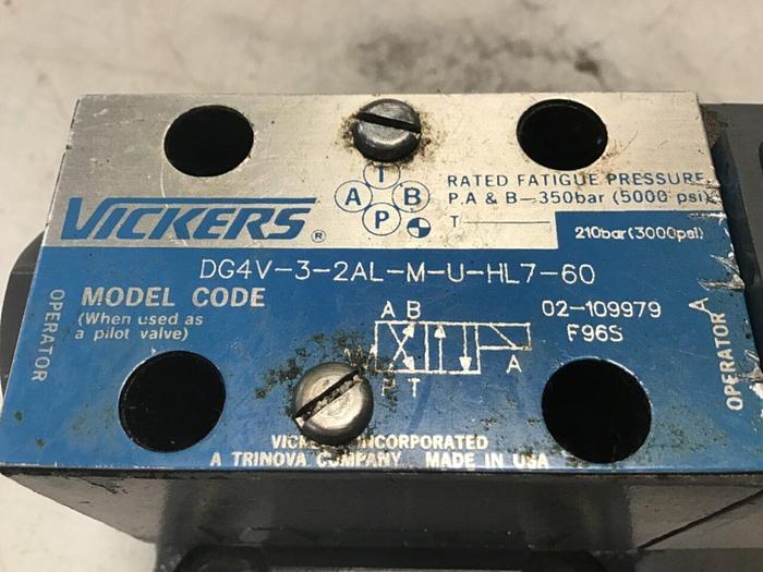 Used VICKERS Valves DG4V-3-2AL-M-U-HL7-60 Used