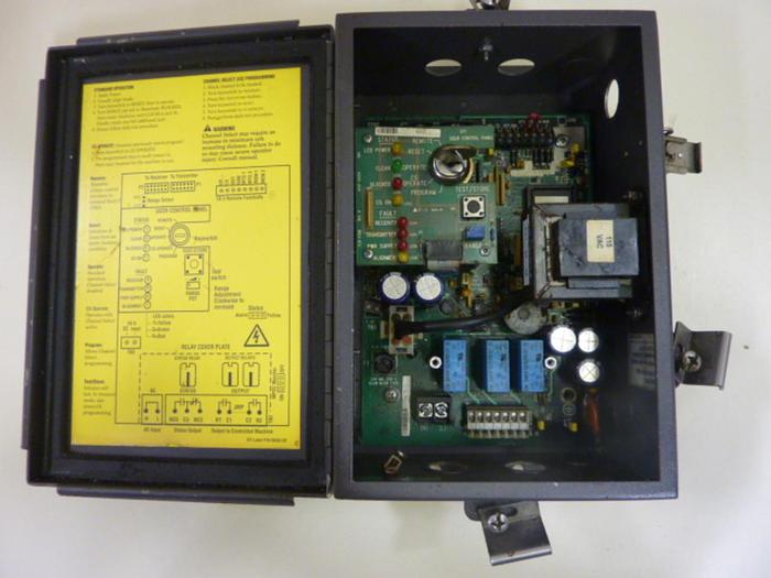 Used STI Light Curtain Controller MS4332B #49697