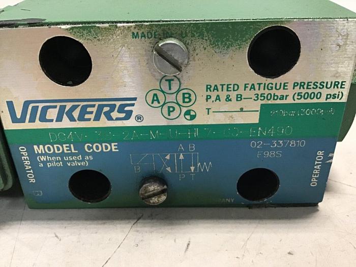 Used VICKERS Valve DG4V3S22AMUHL760EN490 Used