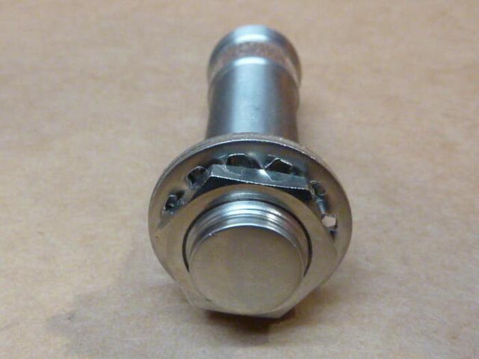 Used ALLEN BRADLEY Proximity Switch 871TM-D5NP18-N4 SER A #31521