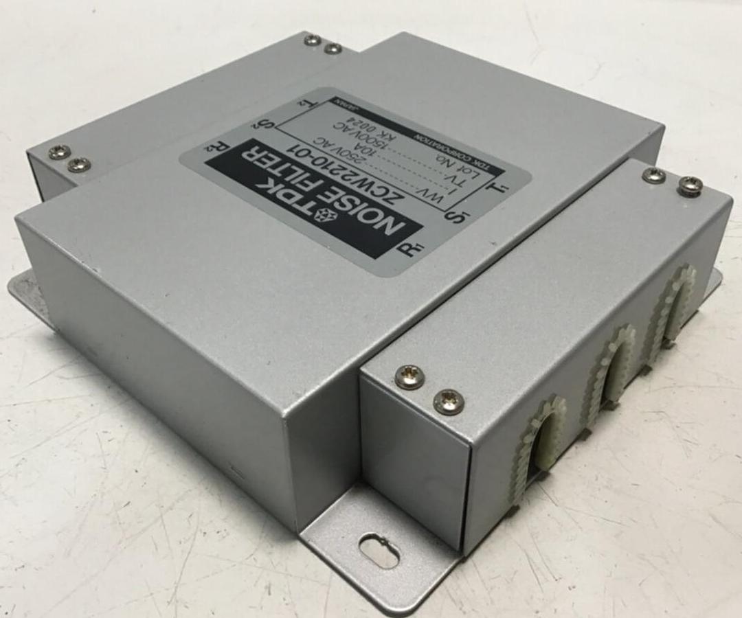 Used TDK Noise Filter ZCW2210-01 USED