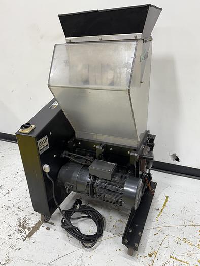 Used CONAIR Grinder CM1018 USED 145786