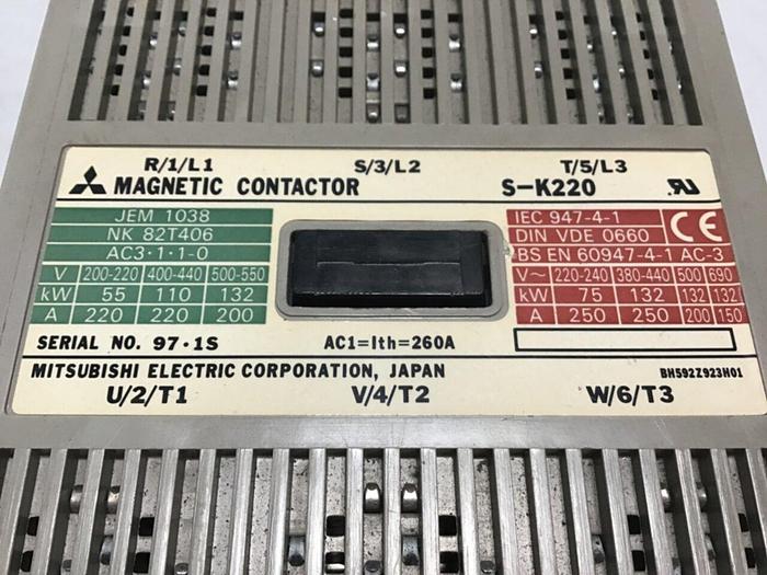 Used MITSUBISHI Magnetic Contactor S-K220 Used  #141992