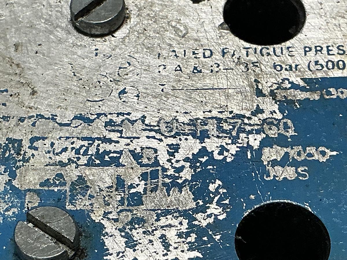 Used VICKERS DG4V-3-2AL-M-U-HL7-60