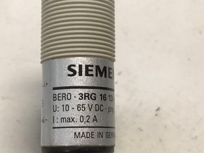 Used SIEMENS Proximity Switch 3RG 16 13-0AB00 #126684