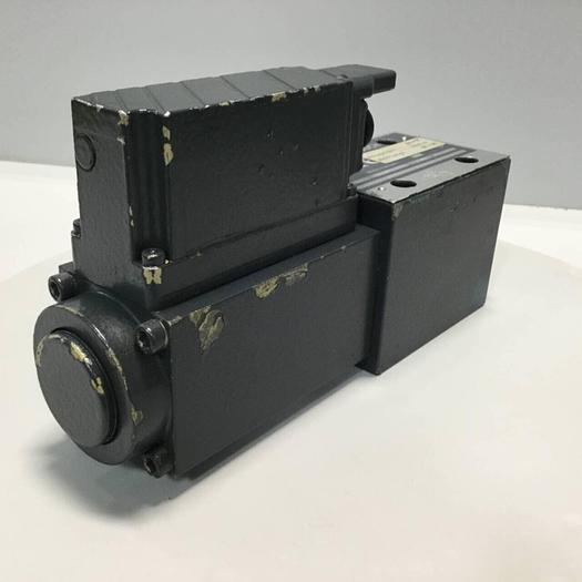 Used BOSCH Servo Proportional Valve 0 811 404 753 Used