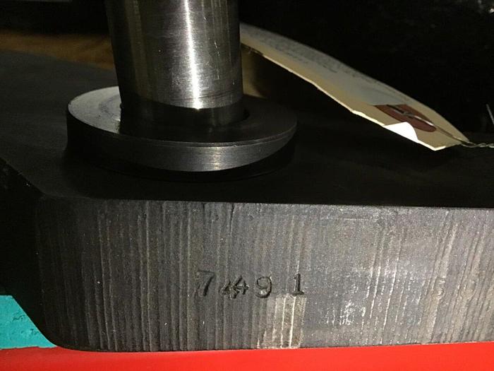 Used CINCINNATI MILACRON Lock Bar 74491 #111642