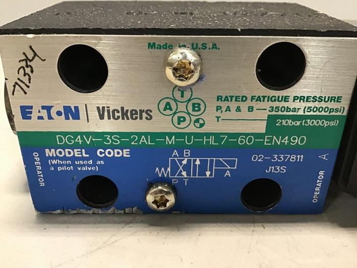 Used VICKERS Directional Valve DG4V-3S-2AL-M-U-HL7-60-EN490 USED