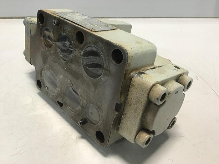 Used VICKERS Valve DG5S88CETMWB20 #129958