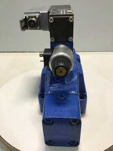 Used BOSCH Proportional Servo Valve 0 811 404 615 USED