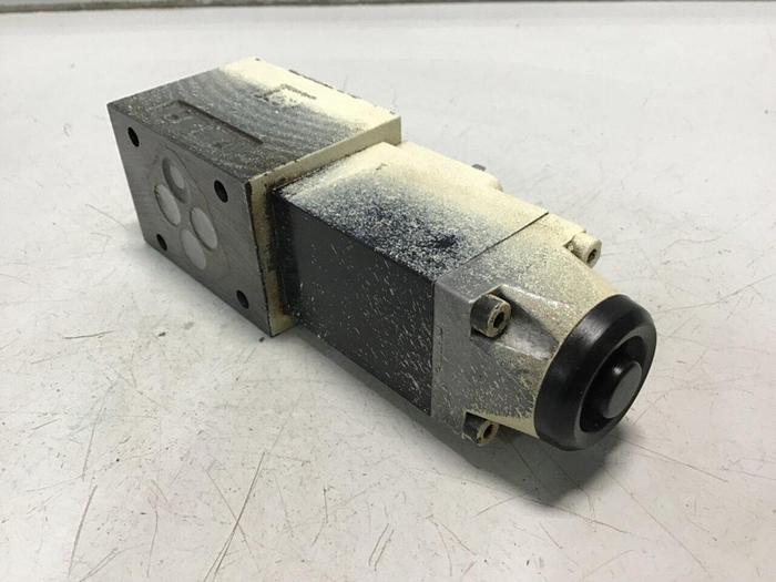 Used KRAUSS MAFFEI Valve 2569914 #125933