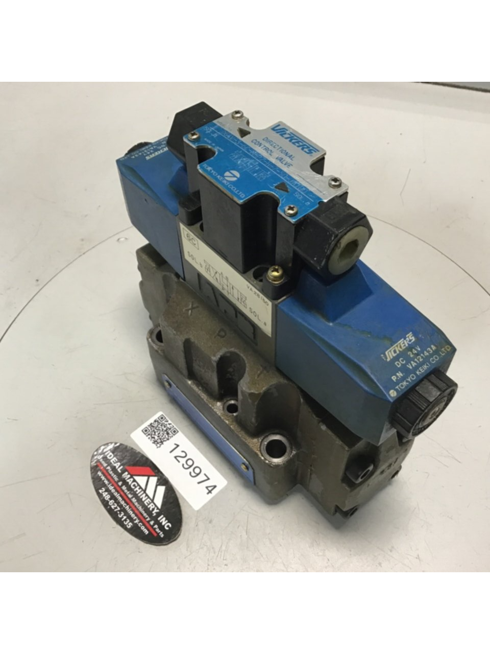 Used VICKERS Directional Control Valve DG4V36CMP7H750JA100 USED 