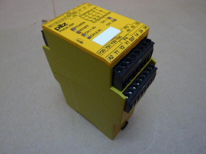 Used PILZ Safety Relay PNOZX8P24VDC3N/O2N/C2SO #28701