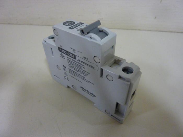 Used ALLEN BRADLEY 3 Amp Circuit Breaker 1492-CB1/G030 SER C #52184