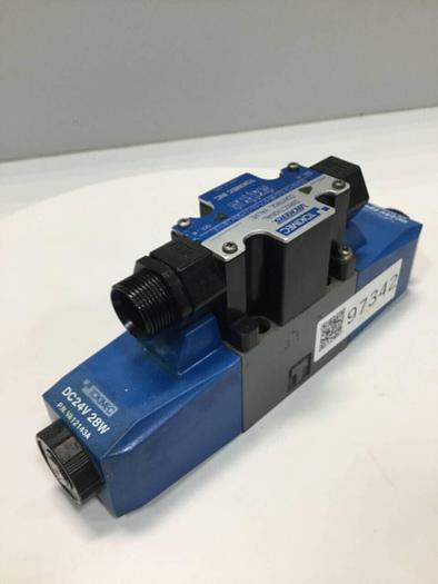 Used VICKERS Directional Control Valve DG4V36CMP7H750JA100 #97342