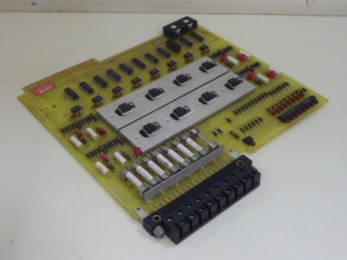 Used CINCINNATI MILACRON Output Board 3-531-3563A Used