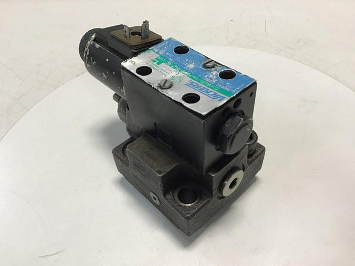 Used VICKERS Directional Valve DG4V-3S-2AL-M-U-HL7-60-EN490 Used