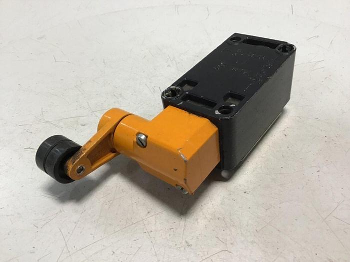 Used SIEMENS Limit Switch3 3SE3 120-1GW-Z #121171