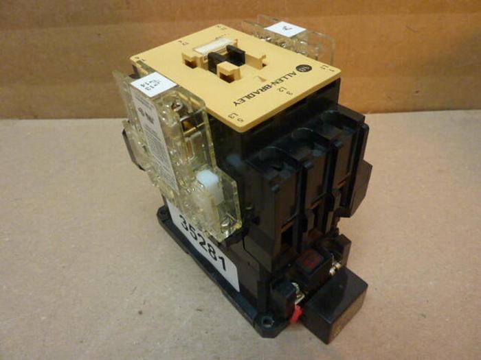 Used ALLEN BRADLEY Contactor 100-A451V.3 SER C #35281