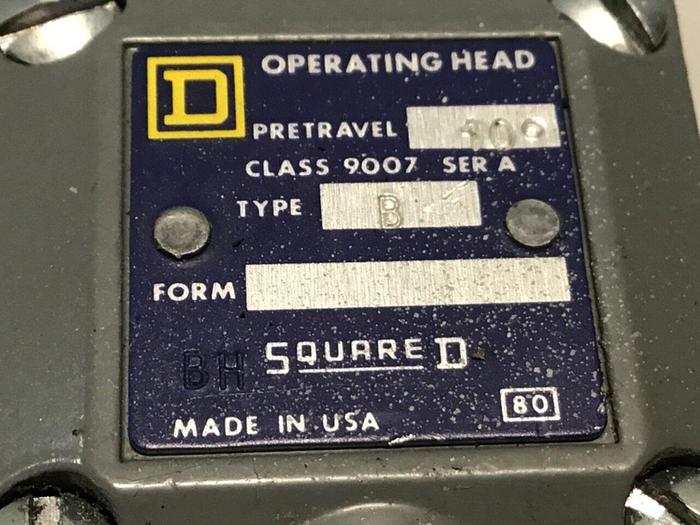 Used SQUARE D Limit Switch 9007-C54B #121703