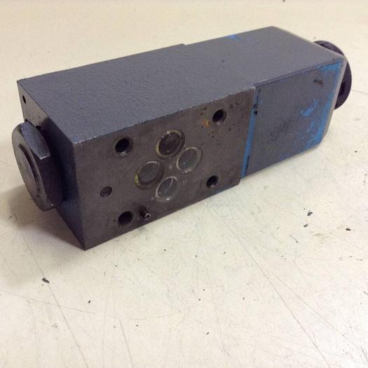 Used VICKERS Directional Hydraulic Valve DG4V322AMUHL760 Used
