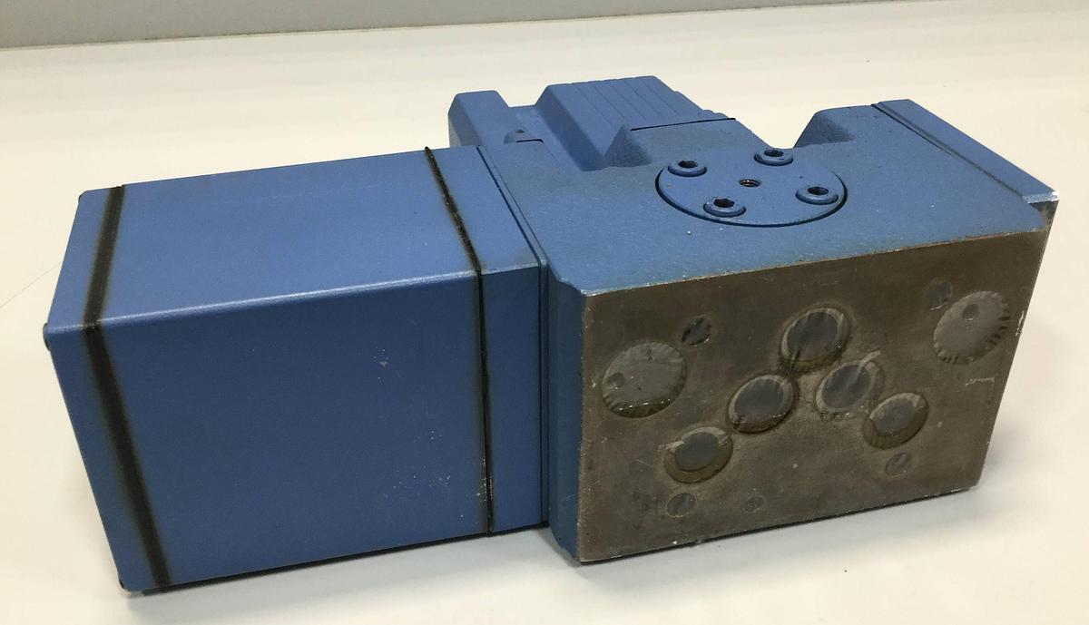 Used MOOG D661-5009
