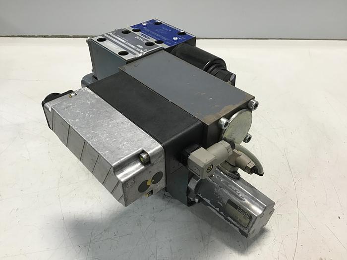Used BOSCH Servo Valve 0 811 404 616 Used #145582