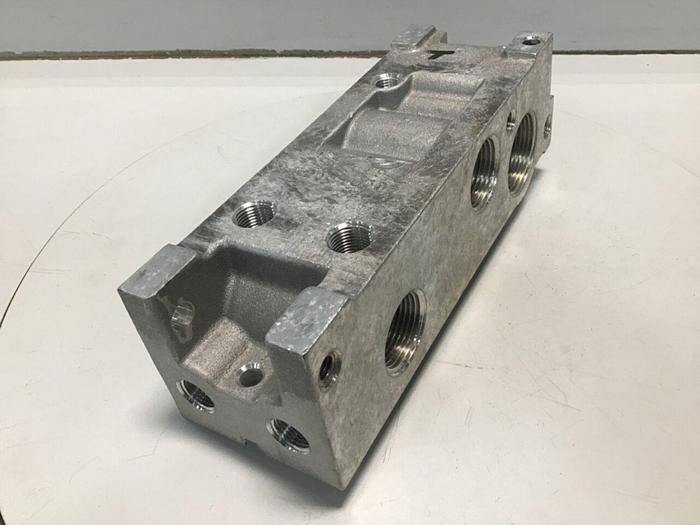 Used PARKER 3/8 Manifold K142230 #114877