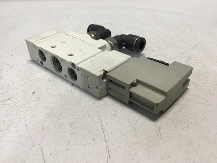 Used SMC Solenoid Valve SY7120-5DZ-02T #122236