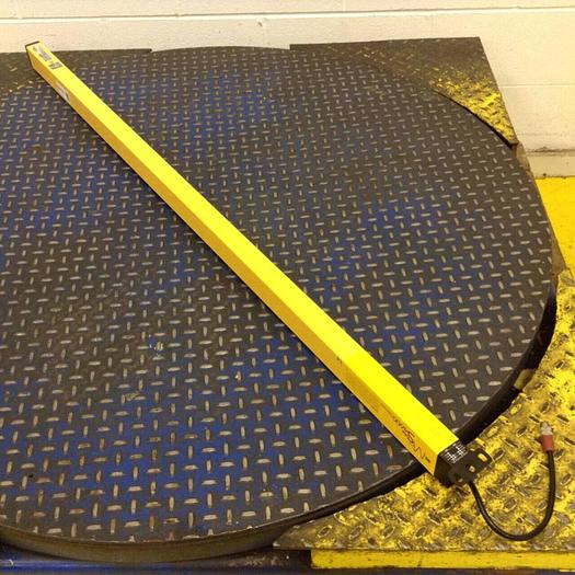 Used STI Light Curtain Receiver MS46SR-14-1305-Q1-R-NC-FP Used