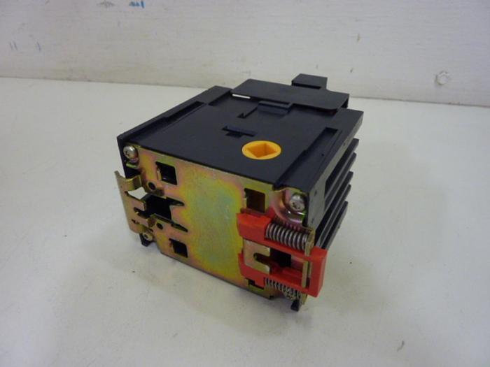 Used TELEMECANIQUE 25 Amp Fuse Holder LS1-D2531A65 #75808