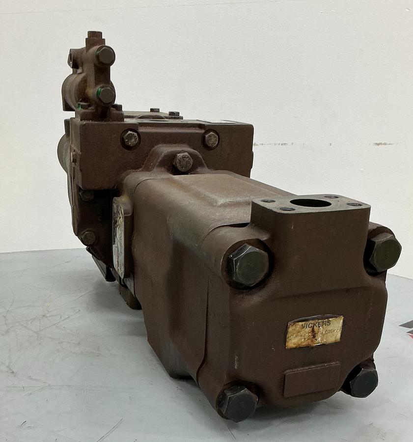 Used VICKERS PVE620IR C 16 21 C21V17 21 063