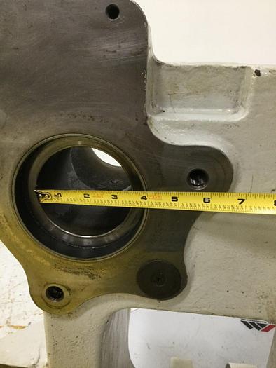 Used CINCINNATI MILACRON Rear Platen 5240010/JC19P343 Used