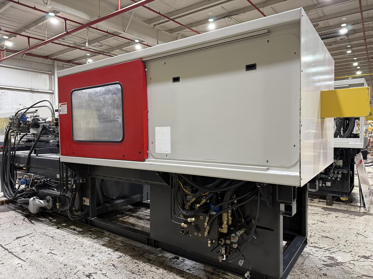 Used 1999 CINCINNATI MILACRON 310 Ton Injection Molding Machine MT310-22 USED #151856