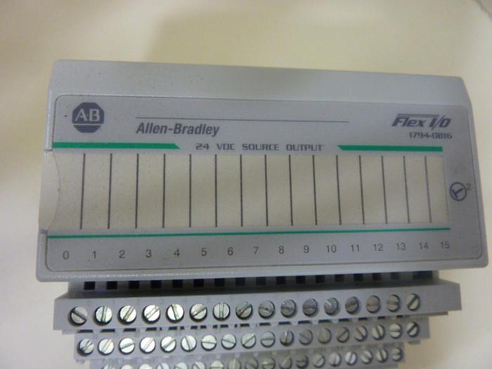 Used ALLEN BRADLEY I/O Module 1794-OB16 SER A #50500