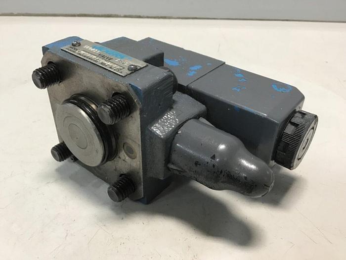 Used VICKERS Valves DG4V-3-2AL-M-U-HL7-60 #119563