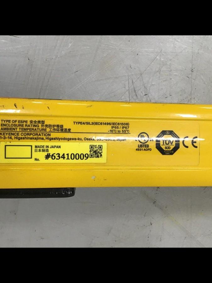 Used KEYENCE CORP Light Curtain GL-R26L-T #140565