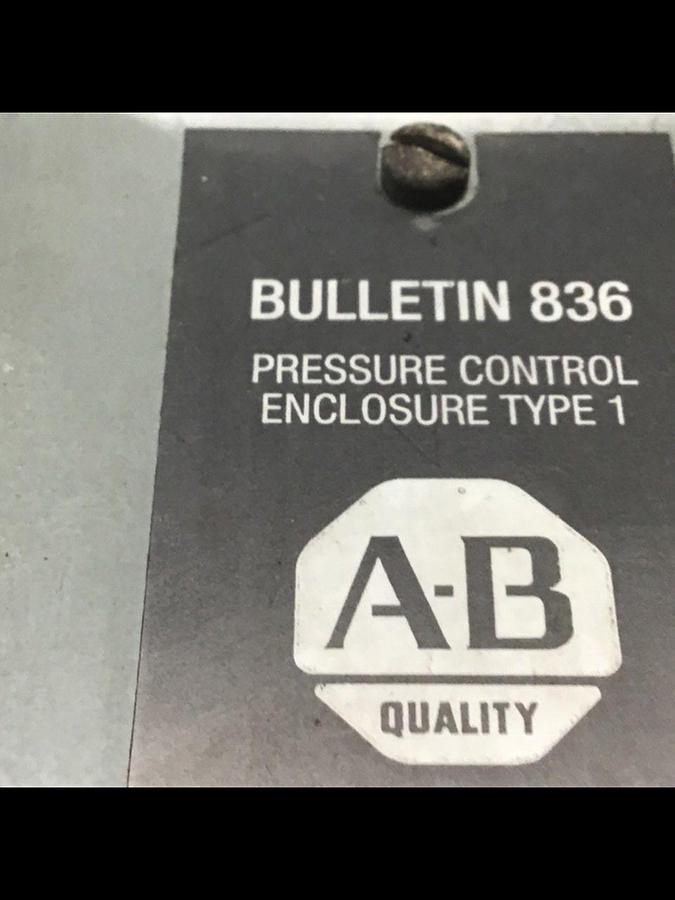 Used ALLEN BRADLEY Pressure Control ENCL/BOIT BULLETIN 836 Used