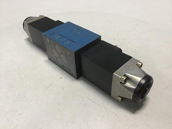 Used MANNESMANN REXROTH Valve 4WE6E53/AG24NZ4 USED #140380