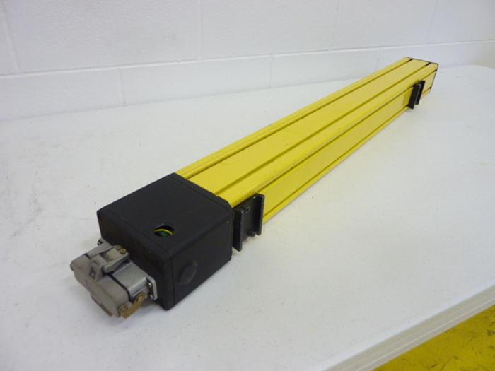 Used SICK OPTIC ELECTRONIC Light Curtain AGSE 900-1271S01 Used
