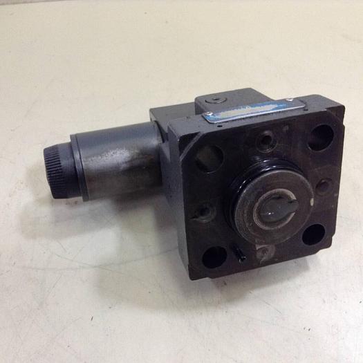 Used VICKERS Directional Valve DG4V-3S-2AL-M-U-HL7-60-EN490 #81207