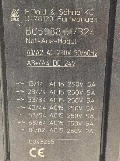 Used DOLD Safemaster Safety Relay B05988.61/324 USED