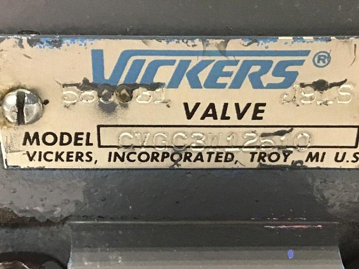 Used VICKERS Valves DG4V-3-2AL-M-U-HL7-60 #119564