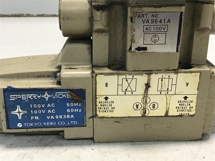 Used SPERRY VICKERS Valve DG4V32APLT10JAS310 #136565