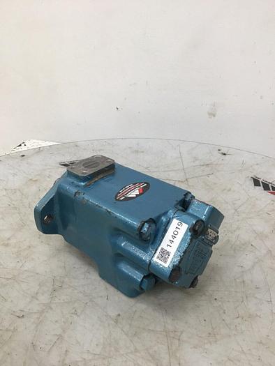 Used VICKERS Hydraulic Vane Pump 3520V25A8 Used