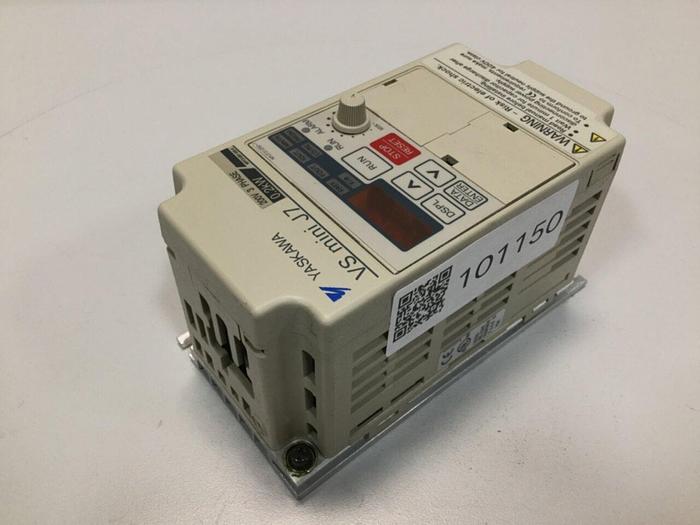Used YASKAWA VS Mini J7 Drive CIMR-J7AA20P2 #101150