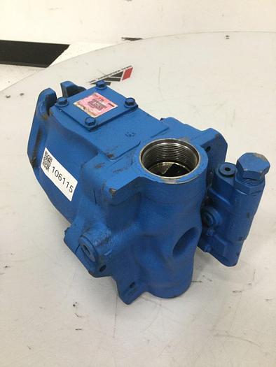 Used VICKERS Pump PVQ40AR02AA10B211100A100100CD0A Used