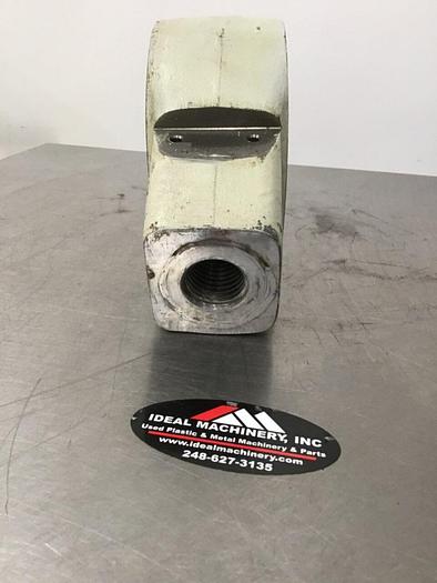 Used CINCINNATI MILACRON Clamp Cylinder Link 5037786 #127285