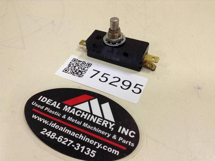 Used CHERRY CORPORATION Snap Action Microswitch E13-00M #75295